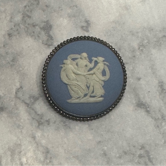 Broche Wedgwood Jasperware En Argent Poinçonné - Vert Olive, Année 1975, Occasion